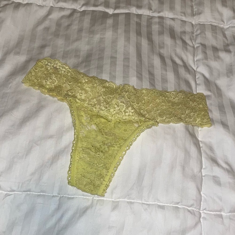 lady’s sexy lace panty by jessica simpson S